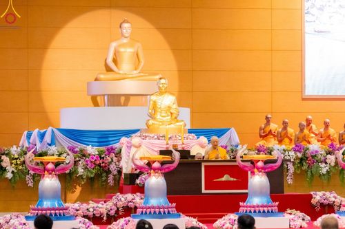 ภาพ No.154341:พิธีบูชาครูผู้ค้นพบวิชชาธรรมกาย ณ สภาธรรมกายสากล วัดพระธรรมกาย วันอังคารที่ 17 กันยายน พ.ศ. 2567