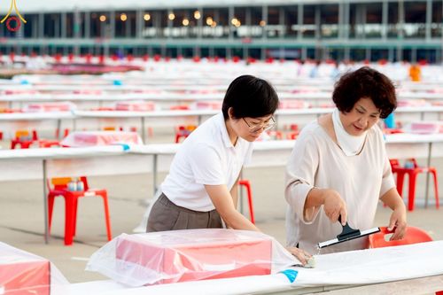 ภาพ No.219143:วันที่ 19-21 เมษายน พ.ศ. 2568 การเตรียมงานในลานธรรม , วิหารคด เพื่องานวันคุ้มครองโลก 22 เมษายน พ.ศ. 2568