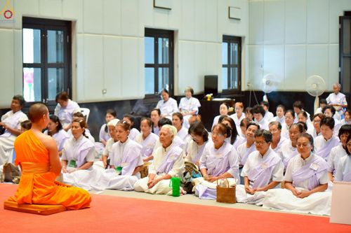 ภาพ No.242791:วันที่ 29-31 สิงหาคม พ.ศ. 2568 องค์กรภาคีเครือข่าย “บวร” (บ้าน-วัด-โรงเรียน-ราชการ) อ.คลองหลวง จัดบวชอุบาสิกาแก้ว ถวายพระราชกุศลแด่สมเด็จพระพันปีหลวง - กตัญญูบูชาแด่ผู้มีพระคุณ