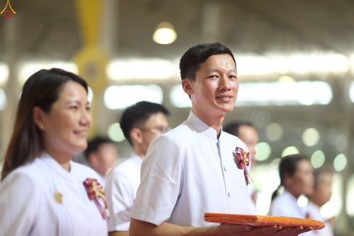 ภาพ No.251627:วันที่ 10 ตุลาคม พ.ศ. 2568 พิธีทอดผ้าป่าสมทบกฐินวัดพระธรรมกาย และสมทบกฐิน 30,000 กว่าวัดทั่วประเทศ ครั้งที่ 3 ณ สภาธรรมกายสากล วัดพระธรรมกาย