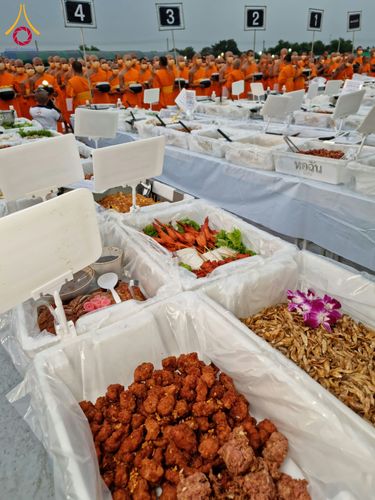 ภาพ No.118112:พิธีถวายภัตตาหารเป็นสังฆทาน แด่คณะพระธรรมยาตรา ปีที่ 12 วันที่ 24 มกราคม พ.ศ. 2567 ณ อนุสรณ์สถานบางนางแท่น จ.นครปฐม