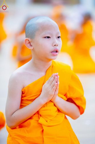 ภาพ No.215840:วันเสาร์ที่ 5 เมษายน พ.ศ. 2568 พิธีขอบรรพชา พิธีขอสรณคมน์และศีล  พิธีขอนิสสัย พิธีถวายบาตร ในโครงการบรรพชาสามเณรฟื้นฟูพระพุทธศาสนาทั่วไทย , โครงการหน่อแก้วเปรียญธรรม รุ่นที่ 13 ,  โครงการสามเณรยุวธรรมทายาท รุ่นที่ 33 , โครงการสามเณรมัชฌิมธรรมทายาท รุ่นที