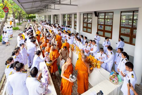 ภาพ No.227152:วันอังคารที่ 3 มิถุนายน พ.ศ. 2568 นายอำเภอคลองหลวง นำพสกนิกรรวมใจภักดิ์ สมเด็จพระนางเจ้าฯ พระบรมราชินี เนื่องในโอกาสวันเฉลิมพระชนมพรรษา ณ อาคารปลูกศรัทธา 2 วัดพระธรรมกาย อ.คลองหลวง จ.ปทุมธานี