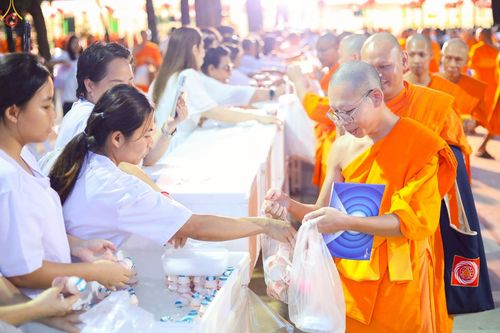 ภาพ No.250705:วันอังคารที่ 7 ตุลาคม พ.ศ. 2568 พิธีมหาปวารณาออกพรรษา ณ โบสถ์พระไตรปิฎก วัดพระธรรมกาย