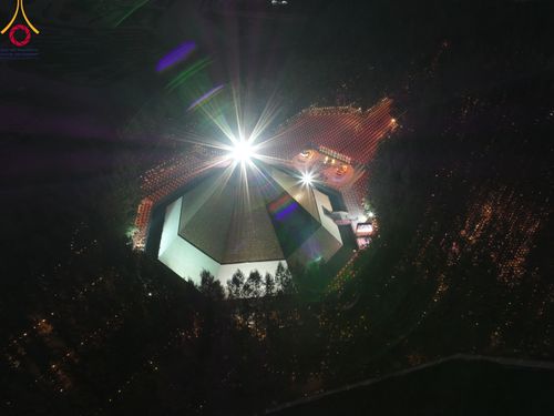 ภาพ No.107186:พิธีจุดประทีปถวายเป็นพุทธบูชา และบูชาธรรมมหาปูชนียาจารย์ ในโครงการธรรมยาตรากตัญญูบูชา มหาปูชนียาจารย์ พระมงคลเทพมุนี(สด จนฺทสโร) พระผู้ปราบมาร  อนุสรณ์สถาน 7 แห่ง ปีที่ 12  วันที่ 6 มกราคม พ.ศ. 2567 ณ อนุสรณ์สถานมหาวิหารพระมงคลเทพมุนี อ.สองพี่น้อง จ.สุพร