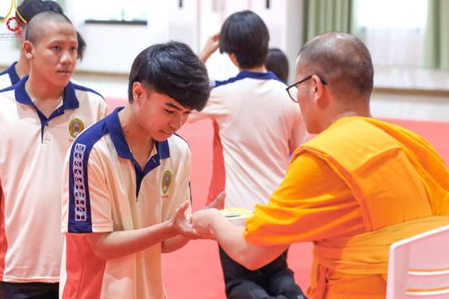 ภาพ No.199206:พิธีทอดผ้าป่าทำนุบำรุงศาสนสถาน ณ วัดไร่ขิง ตำบลไร่ขิง อำเภอสามพราน จังหวัดนครปฐม ในโครงการธรรมยาตรา กตัญญูบูชา มหาปูชนียาจารย์ พระมงคลเทพมุนี(สด จนฺทสโร) พระผู้ปราบมาร อนุสรณ์สถาน 7 แห่ง ปีที่ 13 วันที่ 21 มกราคม พ.ศ. 2568