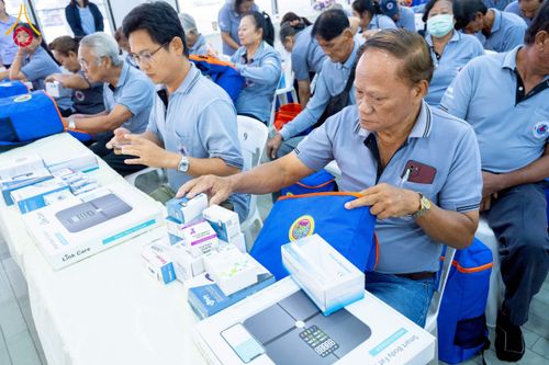 ภาพ No.259767:วันที่ 24 ตุลาคม พ.ศ. 2568 รพ.สต.คลองหนึ่ง อ.คลองหลวง สังกัด อบจ.ปทุมธานี จัดประชุมและมอบครุภัณฑ์ทางการแพทย์ เสริมพลัง อสม. ขับเคลื่อนสุขภาพชุมชนอย่างยั่งยืน ณ วัดพระธรรมกาย