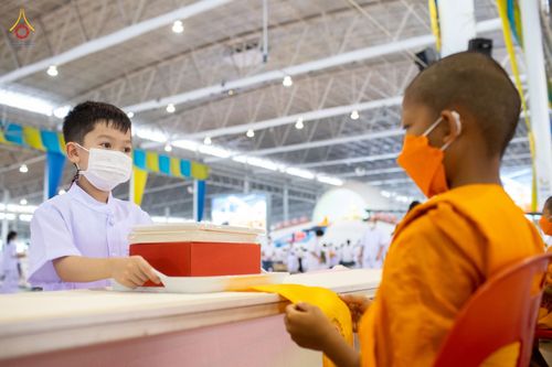 ภาพ No.80590:พิธีถวายทุนสนับสนุนการสร้าง พระไตรปิฎกฉบับธรรมชัย วันเสาร์ที่ 29 เมษายน พ.ศ. 2566 ณ สภาธรรมกายสากล วัดพระธรรมกาย