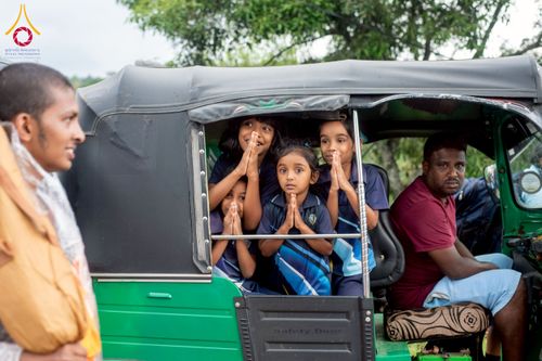 ภาพ No.226319:วันที่ 7-10 พฤษภาคม พ.ศ. 2568 โครงการเดินธรรมยาตรา สยาม-ลังกา ธรรมยาตรา ฉลองเทศกาลวิสาขบูชาแห่งชาติ ศรีลังกา บูชาธรรม 81 ปี หลวงพ่อธัมมชโย เมืองนูวราอิลิยา ประเทศศรีลังกา