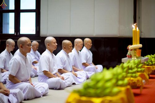 ภาพ No.228928:วันเสาร์ที่ 14 มิถุนายน พ.ศ. 2568 พิธีเวียนประทักษิณ , พิธีขอขมารับผ้าไตร ในโครงการบรรพชาอุปสมบทหมู่ ผู้บริหารรุ่นที่ 15 และ อุดมศึกษา รุ่นที่ 52 ณ โบสถ์พระไตรปิฎก วัดพระธรรมกาย