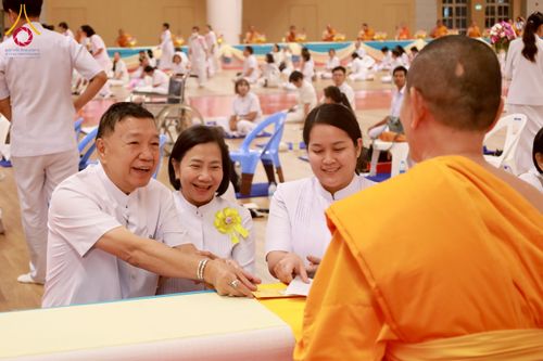 ภาพ No.232582:วันอาทิตย์ที่ 6 กรกฏาคม พ.ศ. 2568 พิธีมุทิตาสักการะพระครูสัญญาบัตร ปีพุทธศักราช 2568 ณ ห้องแก้วสารพัดนึก2 สภาธรรมกายสากล วัดพระธรรมกาย