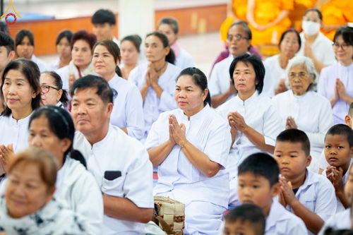 ภาพ No.195270:พิธีทอดผ้าป่าทำนุบำรุงศาสนสถาน ณ วัดพรสวรรค์ ต.หนองบ่อ อ.สองพี่น้อง จ.สุพรรณบุรี ในโครงการธรรมยาตรา กตัญญูบูชา มหาปูชนียาจารย์ พระมงคลเทพมุนี(สด จนฺทสโร) พระผู้ปราบมาร อนุสรณ์สถาน 7 แห่ง ปีที่ 13 วันที่ 13 มกราคม พ.ศ. 2568