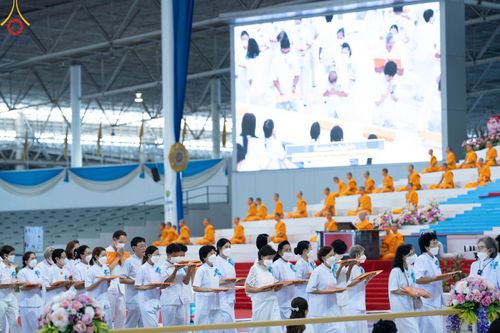 ภาพ No.99858:พิธีทอดผ้าป่า ต้นสมบัติจักรพรรดิ ในวันอาทิตย์ที่ 3 ธันวาคม พ.ศ. 2566 ณ สภาธรรมกายสากล วัดพระธรรมกาย จ.ปทุมธานี