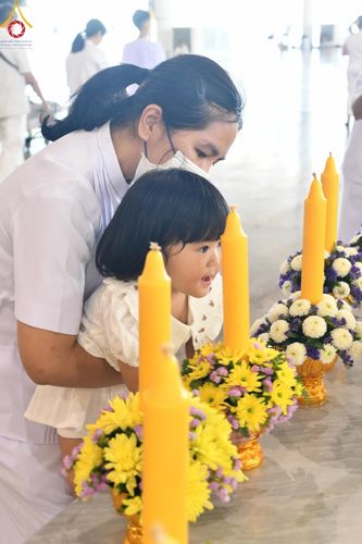 ภาพ No.143463:พิธีตักบาตร ข้าวสารอาหารแห้ง ณ บ้านแก้วเรือนทองคุณยายฯ และ พิธีบูชาข้าวพระ  ณ สภาธรรมกายสากล วัดพระธรรมกาย วันอาทิตย์ที่ 7 กรกฎาคม พ.ศ. 2567