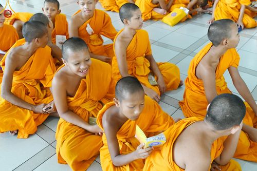 ภาพ No.165848:พิธีถวายภัตตาหารเมนูสวรรค์ วันที่ 26 ตุลาคม พ.ศ. 2567 ณ หอฉันคุณยายอาจารย์ฯ วัดพระธรรมกาย