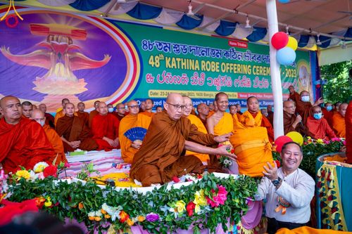 ภาพ No.98677:พิธีทอดกฐินสมทบวัดกัลยาณมิตรต่างประเทศ ณ วัดราชบัณนะวิหาร เมืองรังกามาติ ประเทศบังกลาเทศ วันศุกร์ที่ 24 พฤศจิกายน พ.ศ. 2566