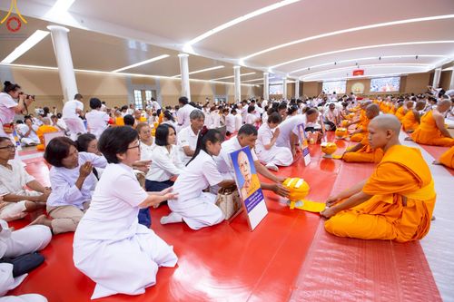 ภาพ No.217261:วันเสาร์ที่ 12 เมษายน พ.ศ. 2568 พิธีบรรพชา พิธีขอศีลและขอนิสสัย พิธีมอบบาตร ในโครงการอุปสมบทหมู่ บูชาธรรมหลวงพ่อธัมมชโย, โครงการธรรมทายาท ระดับอุดมศึกษา รุ่นที่ 52 ,  โครงการบวชพระนานาชาติ AEC & WAB CEO รุ่นที่ 4 ณ วัดพระธรรมกาย