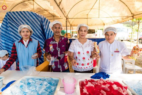 ภาพ No.108723:V.6 บุญเข้า การเตรียมงาน เก็บงาน การรับบุญของเจ้าหน้าที่หน่วยงานต่างๆ เพื่อโครงการธรรมยาตรา กตัญญูบูชามหาปูชนียาจารย์ พระมงคลเทพมุนี (สด จนฺทสโร) พระผู้ปราบมาร อนุสรณ์สถาน 7 แห่ง ปีที่ 12 ระหว่างวันที่ 2 - 31 มกราคม พ.ศ.2567