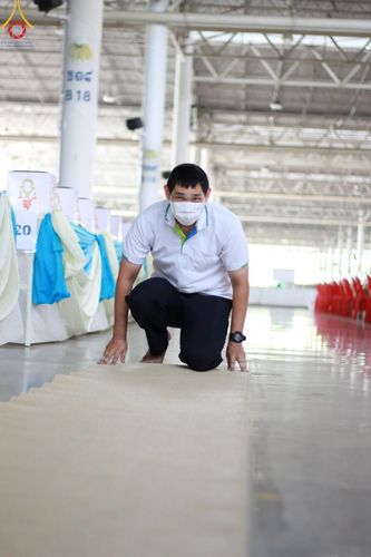 ภาพ No.59709:V.39 ทุ่มสุดใจ ธรรมชัย 80 ปี การเตรียมงาน การปฏิบัติงาน ของเจ้าหน้าที่หน่วยงานต่างๆ เพื่อพิธีฉลองอายุวัฒนมงคล 80 ปี หลวงพ่อธัมมชโย และรับถวายมหาสังฆทาน 10,000 กว่าวัดทั่วประเทศ ในวันคุ้มครองโลก จันทร์ที่ 22 เมษายน พ.ศ. 2567