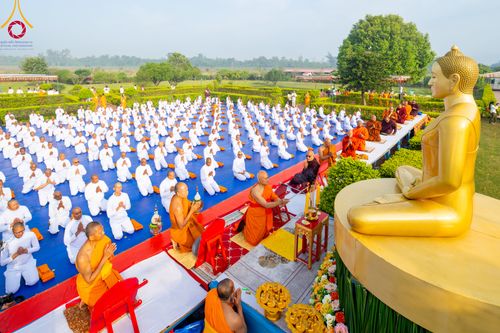 ภาพ No.314091:วันจันทร์ที่ 16 มีนาคม พ.ศ. 2569 พิธีเวียนเทียนประทักษิณ และพิธีบรรพชาสามเณร 500 รูป ณ วิหารมายาเทวี ประเทศเนปาล