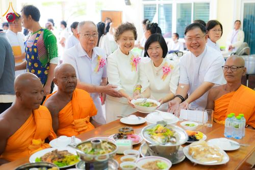 ภาพ No.281292:วันที่ 4 ธันวาคม พ.ศ. 2568 พิธีบรรพชาสามเณร ในโครงการบวชบูชาธรรมมหาปูชนียาจารย์  ณ วัดกลางพระอารามหลวง จังหวัดบุรีรัมย์