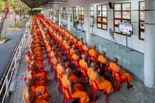 ภาพ No.314551:วันศุกร์ที่ 20 มีนาคม พ.ศ. 2569 พิธีบำเพ็ญกุศล คุณพ่อณรงค์ จินตมากุล โยมบิดา พระครูปลัดรัตนวีรวัฒน์ (รังสฤษดิ์ อิทฺธิจินตโก) ที่ปรึกษาเจ้าคณะจังหวัดปทุมธานี เจ้าอาวาสวัดพระธรรมกาย  ณ ห้องปลูกศรัทธา 2 วัดพระธรรมกาย ปทุมธานี