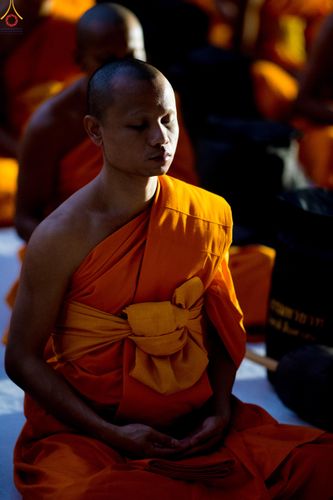 ภาพ No.288376:วันที่ 4 มกราคม พ.ศ. 2569 พระธรรมยาตราปฏิบัติธรรม และถ่ายภาพหมู่ประวัติศาสตร์ ในโครงการธรรมยาตรา กตัญญูบูชา มหาปูชนียาจารย์ พระมงคลเทพมุนี(สด จนฺทสโร) พระผู้ปราบมาร อนุสรณ์สถาน 7 แห่ง ปีที่ 14 ณ อนุสรณ์สถานมหาวิหารพระมงคลเทพมุนี (โลตัสแลนด์) อ.สองพี่น้อง