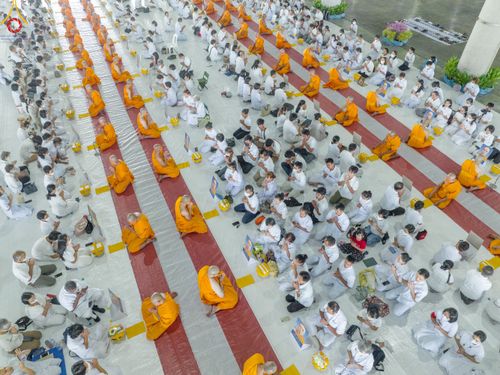 ภาพ No.87854:พิธีบรรพชาอุปสมบท ในโครงการอุปสมบทหมู่บูชาธรรม วันครูผู้ค้นพบวิชชาธรรมกาย ณ วัดพระธรรมกาย ในวันเสาร์ที่ 16 กันยายน พ.ศ.2566