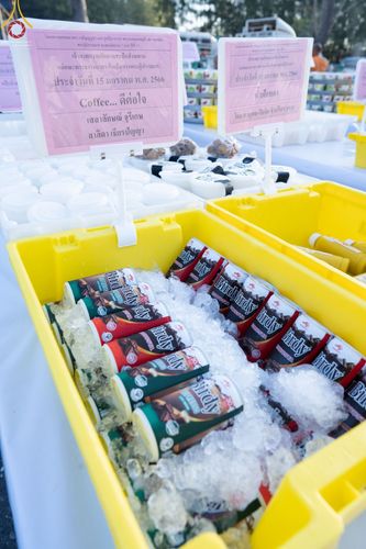 ภาพ No.71391:พิธีถวายภัตตาหารเป็นสังฆทาน แด่คณะพระธรรมยาตราฯ ในโครงการธรรมยาตรากตัญญูบูชา มหาปูชนียาจารย์ พระมงคลเทพมุนี(สด จนฺทสโร) พระผู้ปราบมาร อนุสรณ์สถาน 7 แห่ง ปีที่ 11 วันที่ 15 มกราคม พ.ศ. 2566