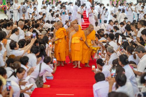ภาพ No.137850:พิธีอุปสมบทสามเณรอุทิศชีวิต 11 รูป วันวิสาขบูชา พุธที่ 22 พฤษภาคม พ.ศ.2567 ณ อุโบสถ วัดพระธรรมกาย