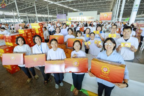 ภาพ No.322191:วันที่ 14 เมษายน พ.ศ.2569 การเตรียมกล่องไทยธรรม วันสุดท้าย เพื่องานถวายมหาสังฆทาน 40,000 กว่าวัดทั่วประเทศ วันคุ้มครองโลก 22 เมษายน พ.ศ.2569 วัดพระธรรมกาย