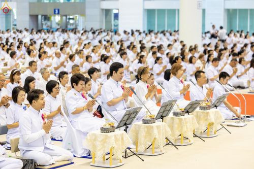 ภาพ No.345687:วันพฤหัสบดีที่ 27 สิงหาคม พ.ศ.2569 พิธีทอดผ้าป่าเพื่อถวายอุปกรณ์สื่อโสตทัศน์ อาคาร 82 ปี หลวงพ่อธัมมชโย พิธีทอดผ้าป่าสมทบกฐินวัดพระธรรมกาย และสมทบกฐิน 30,000 กว่าวัดทั่วไทย ครั้งที่ 1 ประจำปี พุทธศักราช 2569 ณ วัดพระธรรมกาย ปทุมธานี