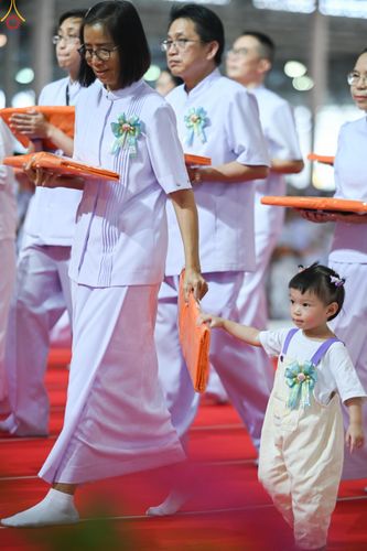 ภาพ No.318488:วันอาทิตย์ต้นเดือนที่ 5 เมษายน พ.ศ.2569 พิธีทอดผ้าป่าสมทบมหาสังฆทาน 40,000 กว่าวัดทั่วประเทศ ณ สภาธรรมกายสากล วัดพระธรรมกาย