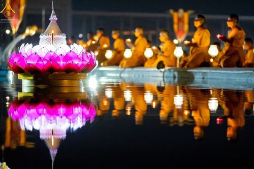 ภาพ No.75357:พิธีจุดประทีปถวายเป็นพุทธบูชา และบูชาธรรมมหาปูชนียาจารย์ ในโครงการธรรมยาตรากตัญญูบูชา มหาปูชนียาจารย์ พระมงคลเทพมุนี(สด จนฺทสโร) พระผู้ปราบมาร ปีที่ 11 ณ อนุสรณ์สถานลำดับที่ 7 สถานที่ขยายวิชชาธรรมกาย วัดพระธรรมกาย จ.ปทุมธานี วันที่ 31 มกราคม พ.ศ. 2566