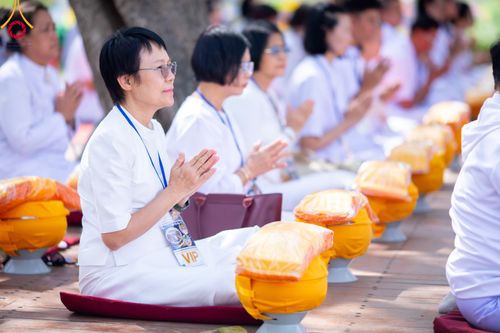 ภาพ No.314179:วันจันทร์ที่ 16 มีนาคม พ.ศ. 2569 พิธีถวายบาตรอัฐบริขาร และพิธีขอนิสัยแก่สามเณรธรรมทายาท 500 รูป ณ วิหารมายาเทวี ประเทศเนปาล