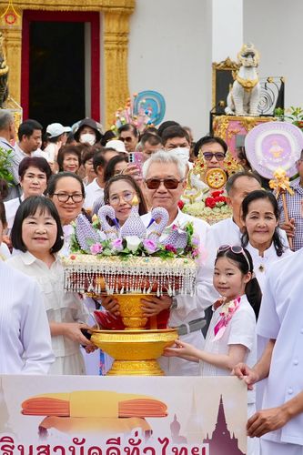 ภาพ No.283009:วันที่ 1 พฤษจิกายน พุทธศักราช 2568 พิธีทอดกฐินสามัคคีทั่วไทย 30,000 วัด  โดยคณะศิษยานุศิษย์ บูชาธรรม 81 ปี  หลวงพ่อธัมมชโย ณ วัดบางพูดนอก อ.ปากเกร็ด จ.นนทบุรี