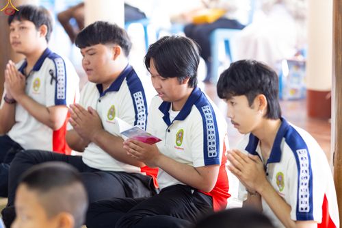 ภาพ No.291494:วันที่ 9 มกราคม พ.ศ. 2569  พิธีทอดผ้าป่าทำนุบำรุงศาสนสถาน  ณ วัดสรรเพรช อ.สามพราน จ.นครปฐม  ในโครงการธรรมยาตรา กตัญญูบูชา มหาปูชนียาจารย์  พระมงคลเทพมุนี(สด จนฺทสโร) พระผู้ปราบมาร  อนุสรณ์สถาน 7 แห่ง ปีที่ 14