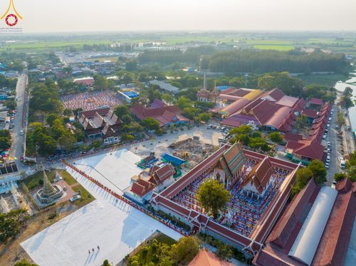 ภาพ No.110468:พิธีต้อนรับพระธรรมยาตรา ในโครงการธรรมยาตรากตัญญูบูชา มหาปูชนียาจารย์ พระมงคลเทพมุนี(สด จนฺทสโร) พระผู้ปราบมาร อนุสรณ์สถาน 7 แห่ง ปีที่ 12 วันที่ 11 มกราคม พ.ศ. 2567 ณ อนุสรณ์สถานลำดับที่ 3 สถานที่เกิดใหม่ในเพศสมณะ วัดสองพี่น้อง จ.สุพรรณบุรี