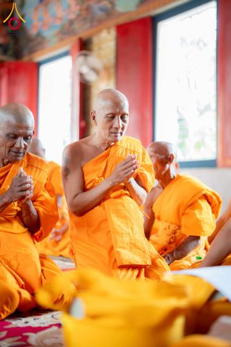 ภาพ No.278321:วันศุกร์ที่ 5 ธันวาคม พ.ศ. 2568 (วันพ่อแห่งชาติ) พิธีบรรพชาอุปสมบทหมู่ธรรมทายาท จำนวน 16 รูป โครงการบรรพชาอุปสมบทหมู่ รุ่นบูชาธรรมมหาปูชนียาจารย์ ประจำปี 2568  ณ ศูนย์ปฏิบัติธรรมและอบรมเยาวชนพระนครศรีอยุธยา จ.พระนครศรีอยุธยา