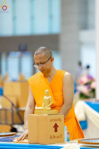 ภาพ No.60909:V.37 ยิ่งกว่าดี เพื่อ 80 ปีของพ่อ ภาพการเตรียมงานของหน่วยงานต่างๆ เพื่อพิธีฉลองอายุวัฒนมงคล 80 ปี หลวงพ่อธัมมชโย และรับถวายมหาสังฆทาน 10,000 กว่าวัดทั่วประเทศ ในวันคุ้มครองโลก วันจันทร์ที่ 22 เมษายน พ.ศ. 2567