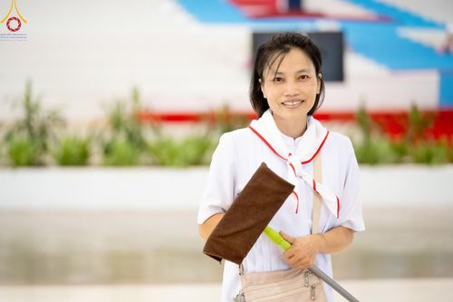 ภาพ No.134652:V.35 เพื่อบุญต้นเดือน การรับบุญของเจ้าหน้าที่หน่วยงานต่างๆ เพื่องานบุญวันอาทิตย์ต้นเดือน ณ วัดพระธรรมกาย วันที่ 7 เมษายน พ.ศ. 2567