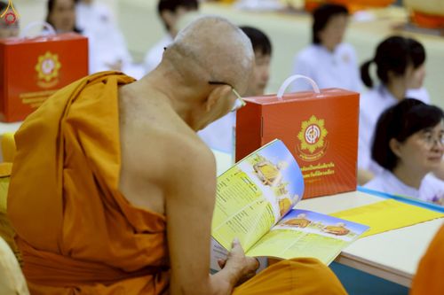 ภาพ No.236293:วันที่ 3 สิงหาคม พ.ศ. 2568 พิธีมุทิตาสักการะพระภิกษุ ผู้สอบได้เปรียญธรรม 9 ประโยค ระดับโลก ปีที่ 37, พิธีมอบโล่และทุนการศึกษา สำนักเรียนบาลีดีเด่นทั่วประเทศ ณ ห้องแก้วสารพัดนึก 1 วัดพระธรรมกาย