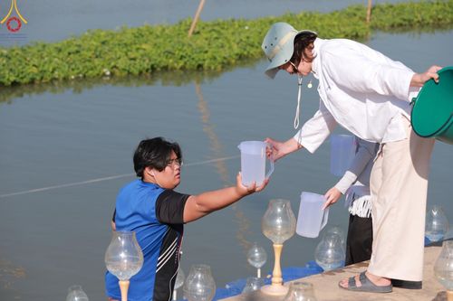 ภาพ No.204097:V.52 สารพัดV สารพัดดี ที่วัดสองพี่น้อง ในโครงการธรรมยาตรา กตัญญูบูชา มหาปูชนียาจารย์ พระมงคลเทพมุนี(สด จนฺทสโร) พระผู้ปราบมาร อนุสรณ์สถาน 7 แห่ง ปีที่ 13 ระหว่างวันที่ 2-31 มกราคม พ.ศ. 2568