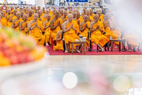 ภาพ No.151241:พิธีบูชาข้าวพระ ในวันอาทิตย์ต้นเดือน วันที่ 1 กันยายน พ.ศ. 2567 ณ สภาธรรมกายสากล วัดพระธรรมกาย