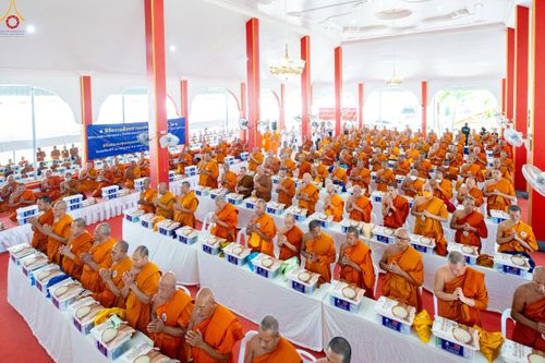 ภาพ No.234459:วันพฤหัสบดีที่ 24 กรกฎาคม พ.ศ. 2568 พิธีถวายสังฆทานแก่คณะสงฆ์ 323 วัด , พิธีมอบกองทุนหนุนแรงใจช่วยครูใต้ , พิธีทำบุญส่วนกุศลแด่ผู้วายชนม์ ในเหตุการณ์ความไม่สงบ 4 จังหวัด ชายแดนภาคใต้ (ปัตตานี , ยะลา , นราธิวาส , สงขลา) ปีที่ 21 ครั้งที่ 179 ณ วัดเวฬุวัน 