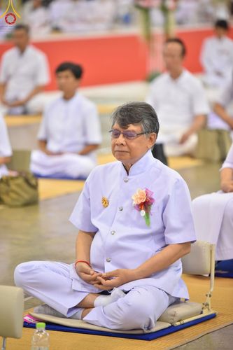 ภาพ No.149008:พิธีปฎิบัติธรรมและ พิธีจุดเทียนใจ ไฟนิรันดร์ อนันตชัย วันอาทิตย์ที่ 11 สิงหาคม พ.ศ. 2567 วัดพระธรรมกาย จ.ปทุมธานี