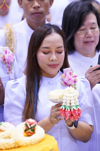 ภาพ No.160047:พิธีปฎิบัติธรรม , พิธีสักการะพระมงคลเทพมุนี (สด จนฺทสโร) พระผู้ปราบมาร ณ สภาธรรมกายสากล วัดพระธรรมกาย วันพฤหัสบดีที่ 10 ตุลาคม พ.ศ. 2567