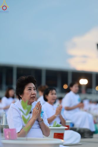 ภาพ No.160499:พิธีปลูกต้นทรัพย์บานชื่น ณ ลานธรรม พระมหาธรรมกายเจดีย์ วัดพระธรรมกาย จ.ปทุมธานี วันพฤหัสบดีที่ 10 ตุลาคม พ.ศ. 2567