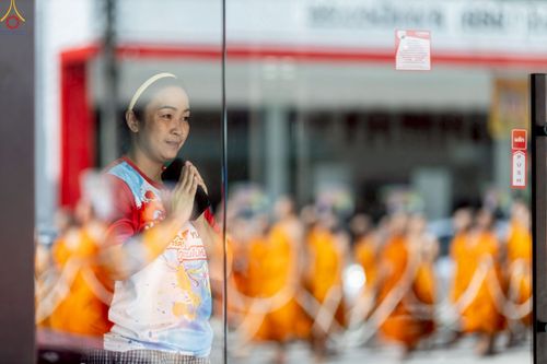 ภาพ No.239253:วันอาทิตย์ที่ 17 สิงหาคม พ.ศ. 2568 พิธีอัญเชิญรูปเหมือนพระมงคลเทพมุนี (สด จันทสโร) ณ ศาลากลางจังหวัดเลย ถึงลานพญานาค สวนสาธารณะกุดป่อง อ.เมือง จ.เลย