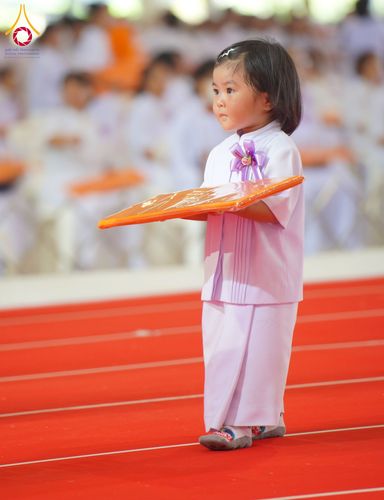 ภาพ No.134381:พิธีทอดผ้าป่าสมทบ มหาสังฆทาน 10,000 วัด ทั่วไทย วันอาทิตย์ต้นเดือนที่ 7 เมษายน พ.ศ.2567 ณ ห้องแก้วสารพัดนึก 1 สภาธรรมกายสากล  วัดพระธรรมกาย จ.ปทุมธานี